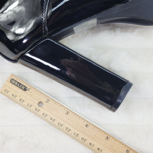 Shiney Black Patent Lug Sole Studded Strap Ankle Boots Temptress - Picture 10 of 12